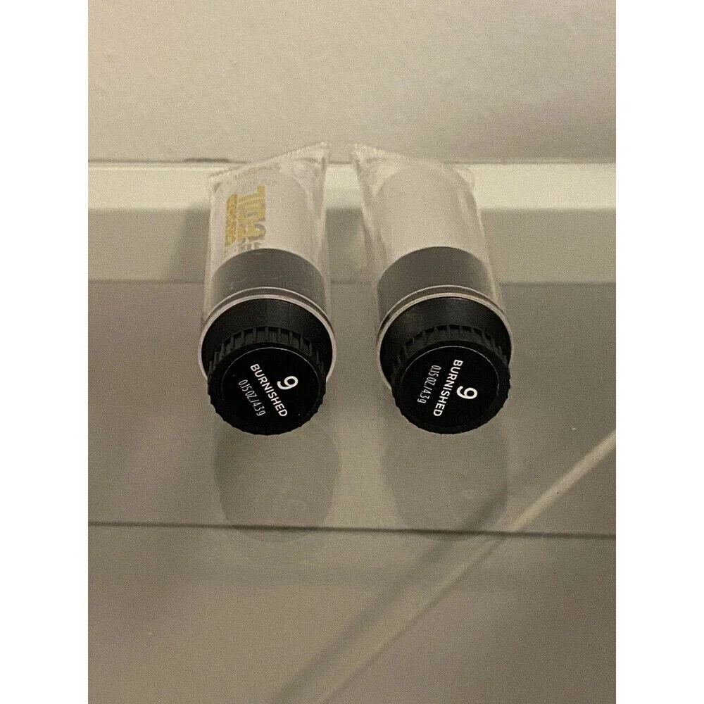 (2) L'Oreal Crushed Foil Lipstick 